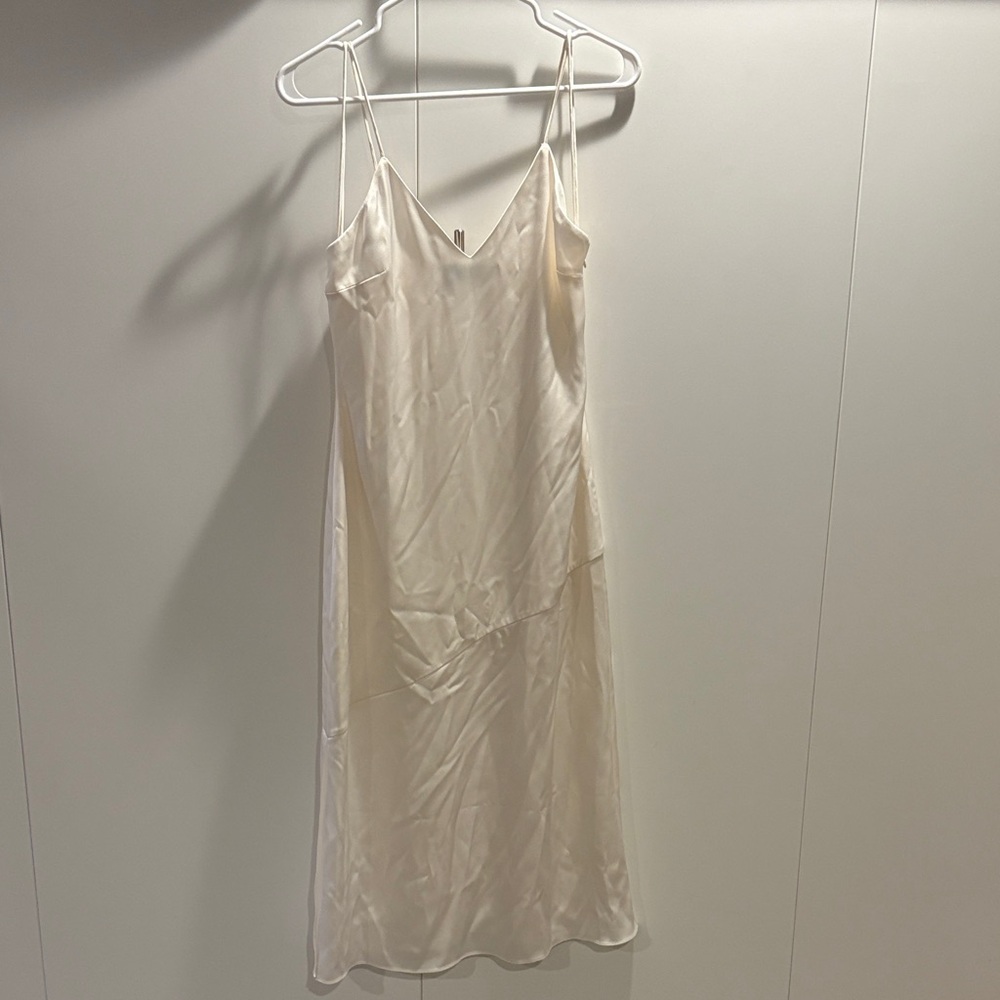 Alice + Olivia Elegant Cream Slip Dress